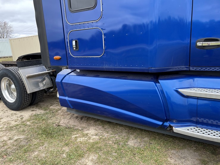 kenworth-t680-image-38