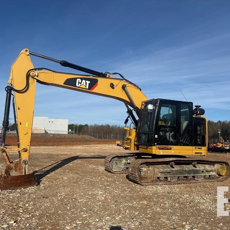 2020 CATERPILLAR 325FLCR