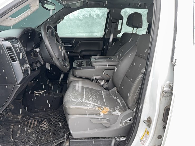 2016-chevrolet-2500hd-image-13