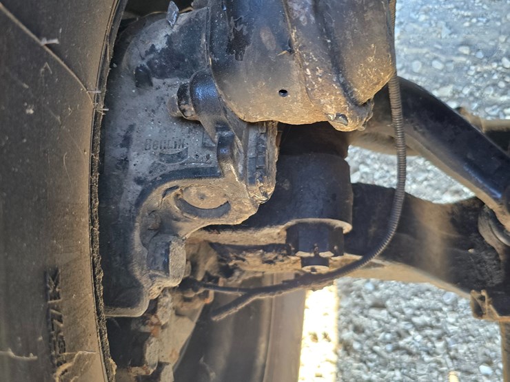 2013-peterbilt-320-image-62