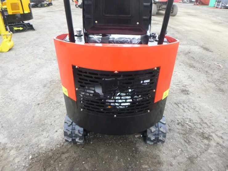 2025-vicsec-vc13-hydraulic-excavator-image-17