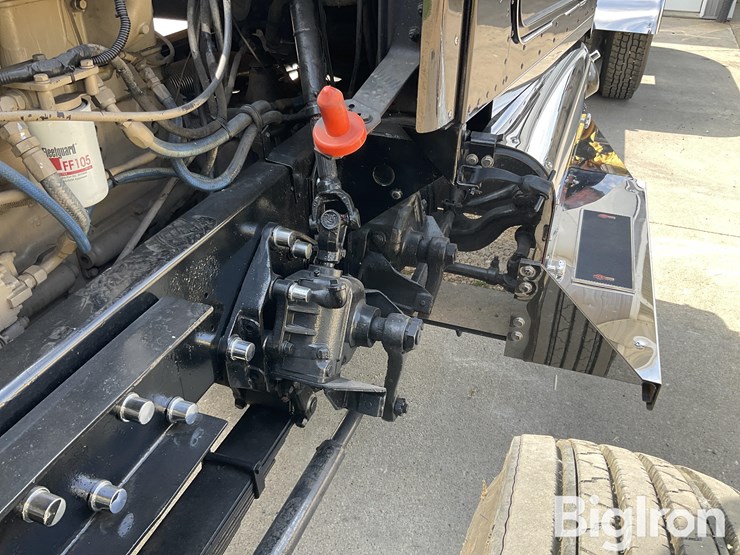 kenworth-w925-image-14