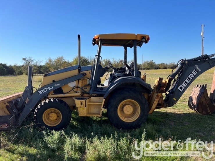 2011-deere-310sj-image-2