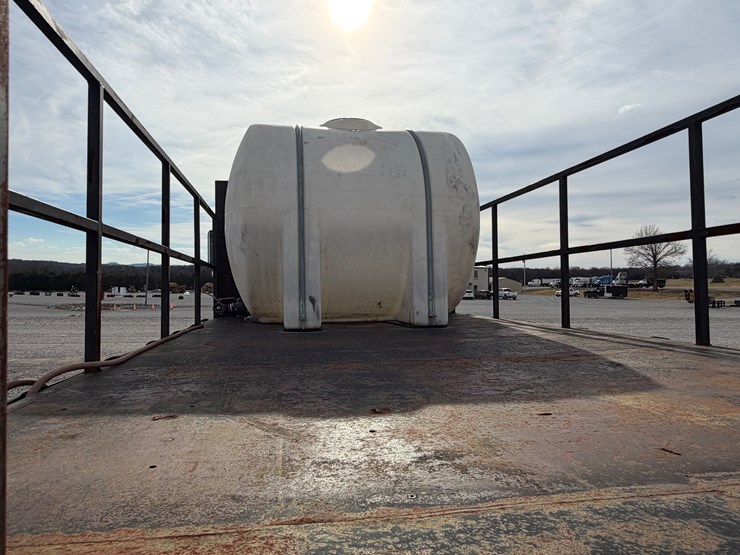 international-4700-image-7