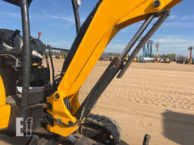 jcb-8029cts-image-13