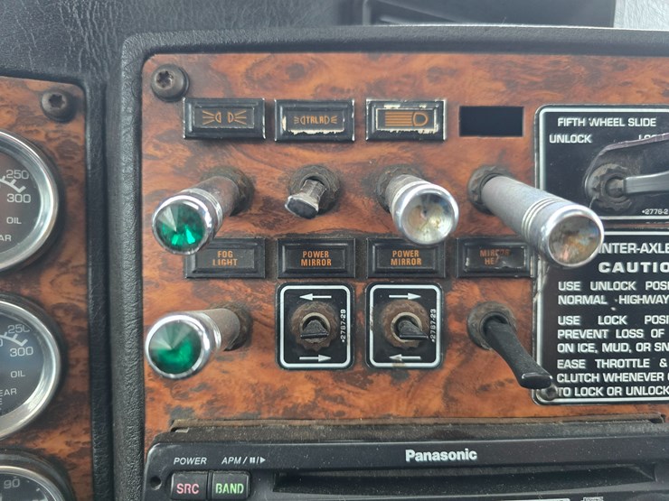 1999-kenworth-w900l-image-81