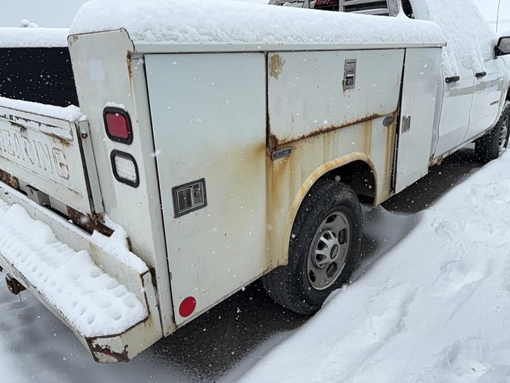 2016-chevrolet-2500hd-image-5