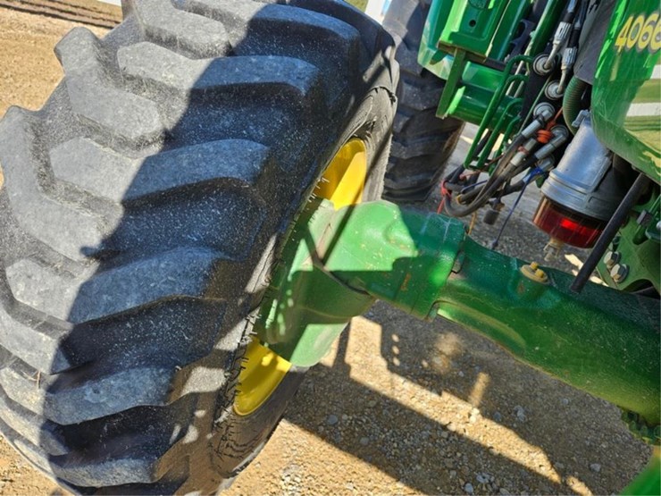 #3087-•-john-deere-4066-4x4-tractor,-h180-loader-image-94