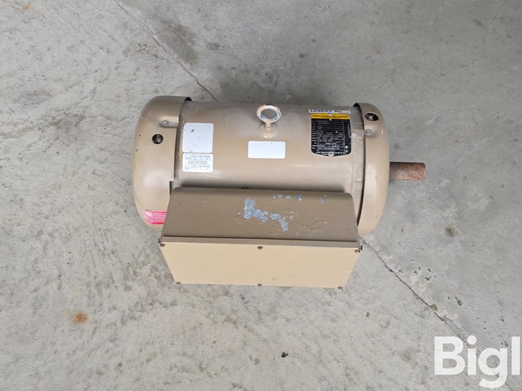 baldor-farm-duty-10hp-electric-motor-image-2
