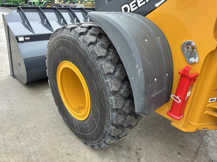 john-deere-624-image-59