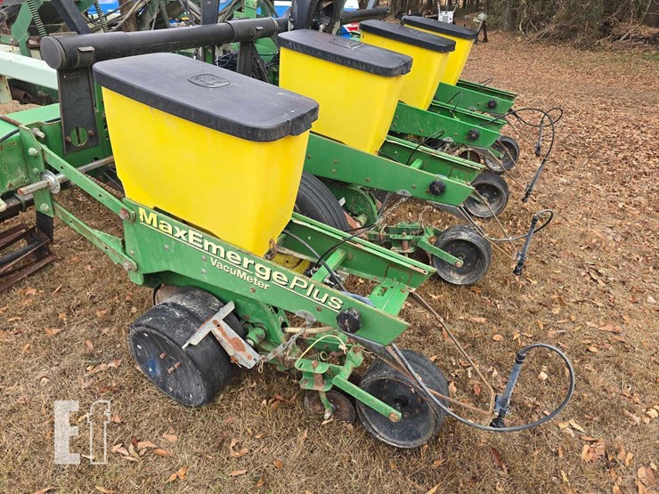 john-deere-1700-image-8