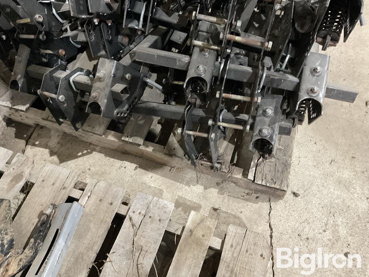 hiniker-spiked-rolling-rotary-hoe-attachment-image-10