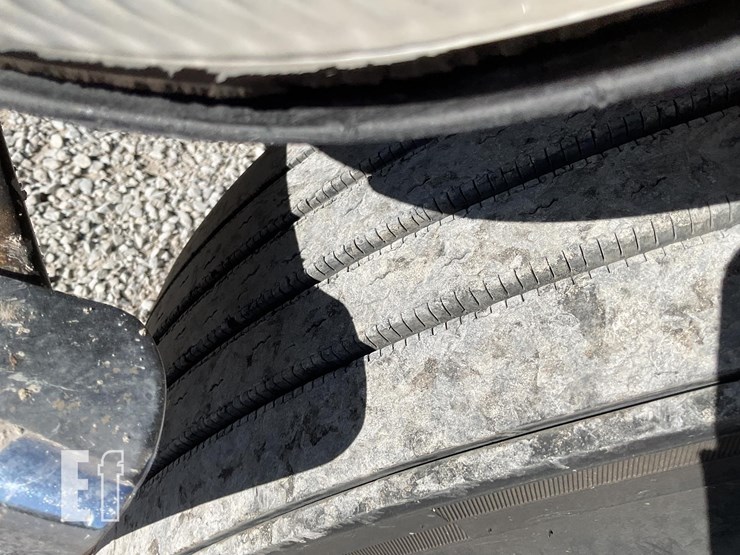 peterbilt-337-image-49