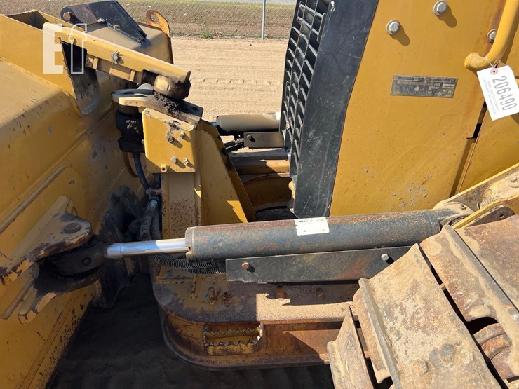 2013-caterpillar-d5k2-lgp-image-27