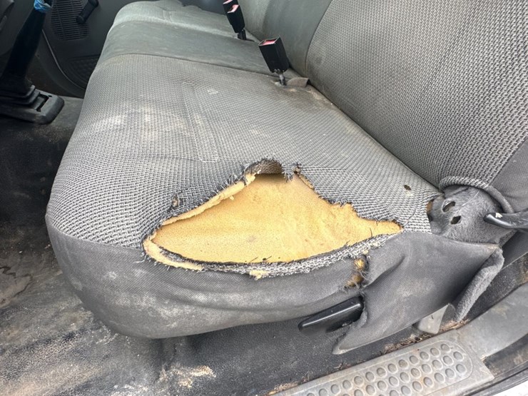 2004-ford-f350-xl-image-15