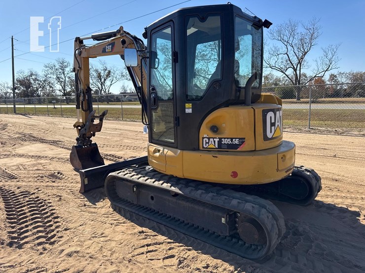 2019-caterpillar-305.5e2-cr-image-2