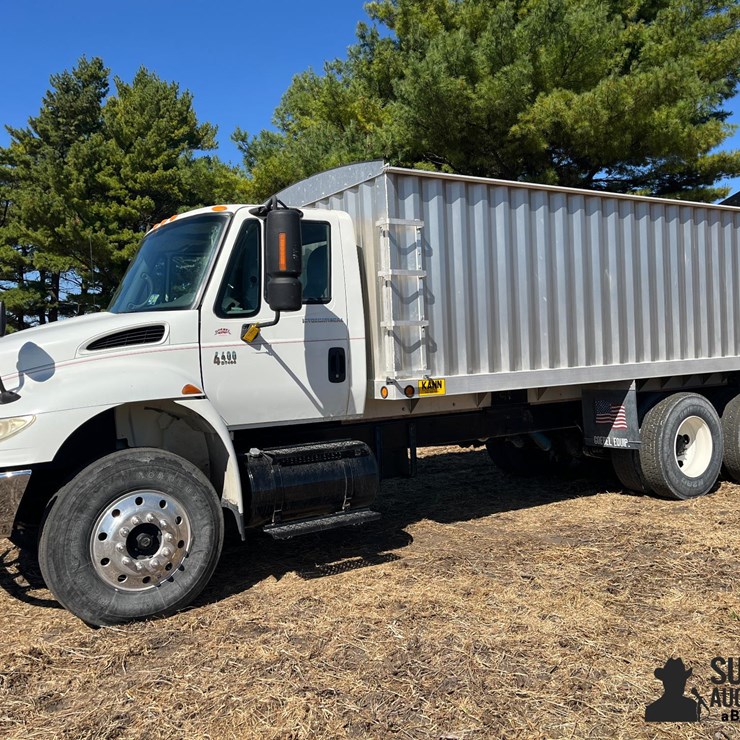 INTERNATIONAL DURASTAR 4400