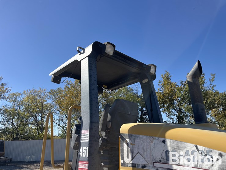 caterpillar-cs-423e-image-10