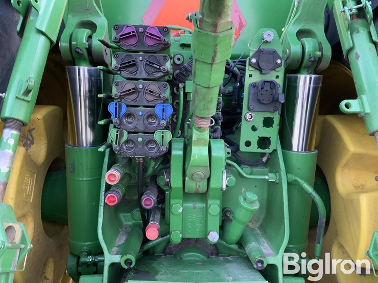 john-deere-8320r-image-13