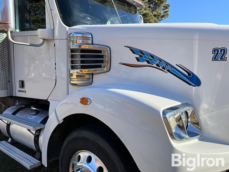 freightliner-122sd-image-20