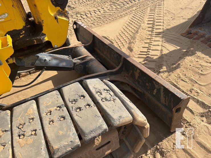 komatsu-pc88mr-10-image-15