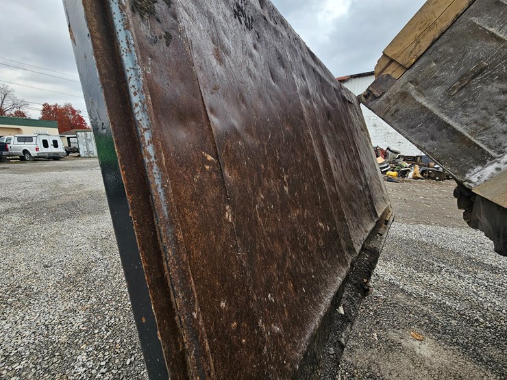 freightliner-columbia-120-image-44