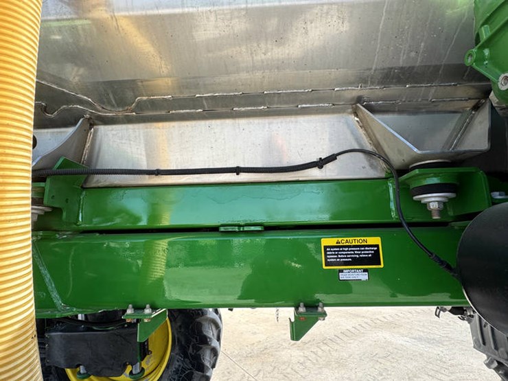 john-deere-r4038-image-31