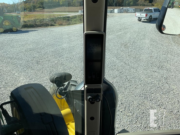 john-deere-8335r-image-48