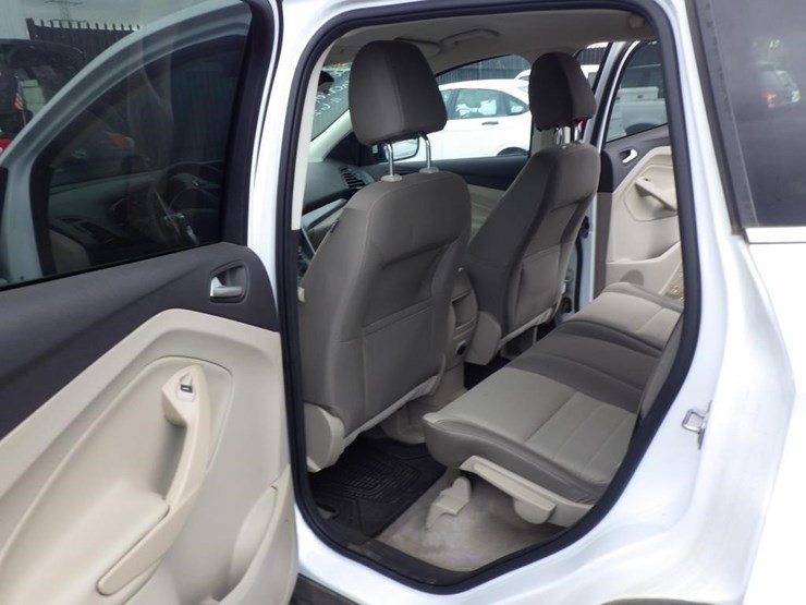 2016-ford-escape-image-7