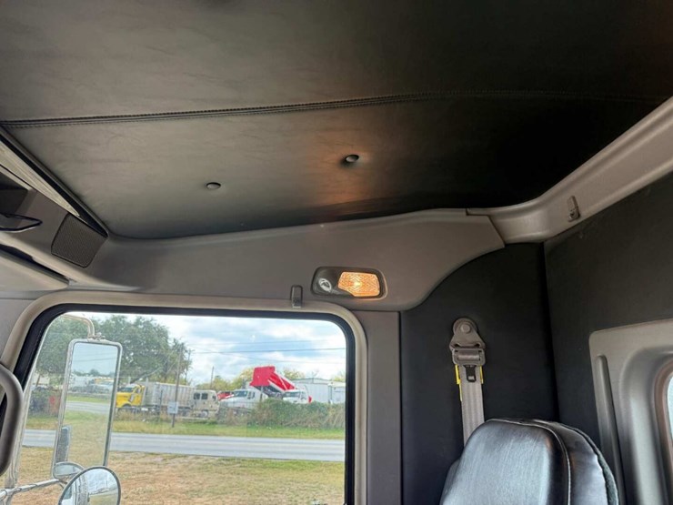 kenworth-t800-image-24