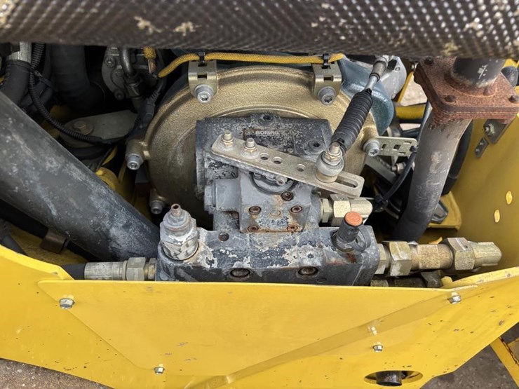 2017-bomag-bw120-image-33