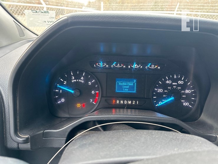 2017-ford-f350-xl-image-32