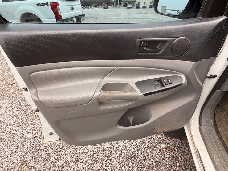 toyota-tacoma-image-18