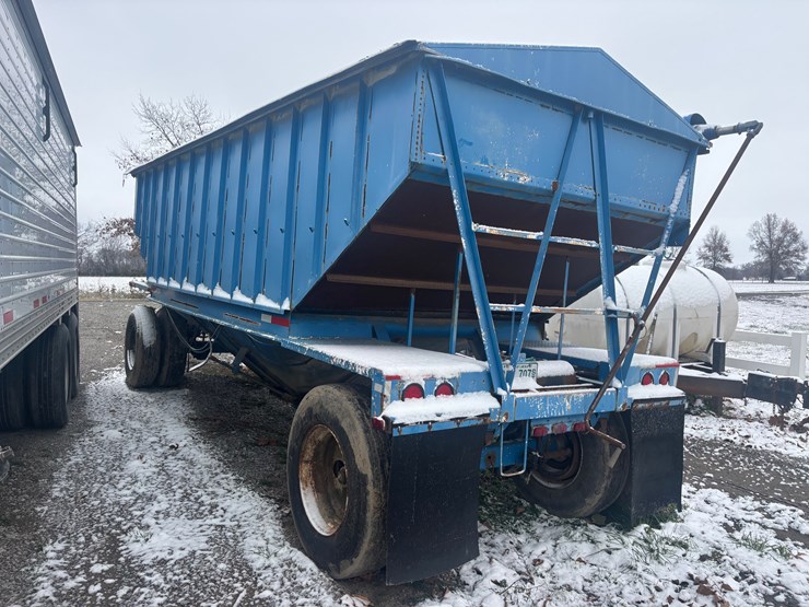 #1548-•-hopper-bottom-traiker-image-2