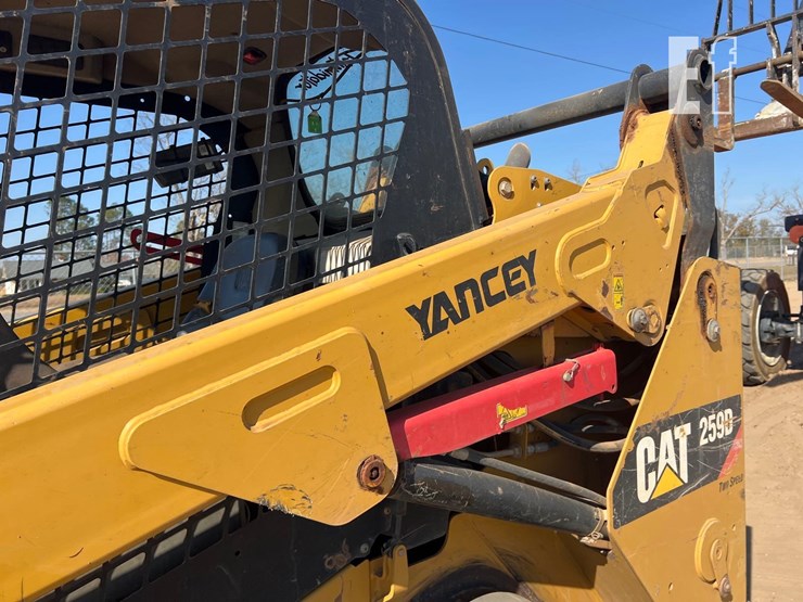 2017-caterpillar-259d-image-20