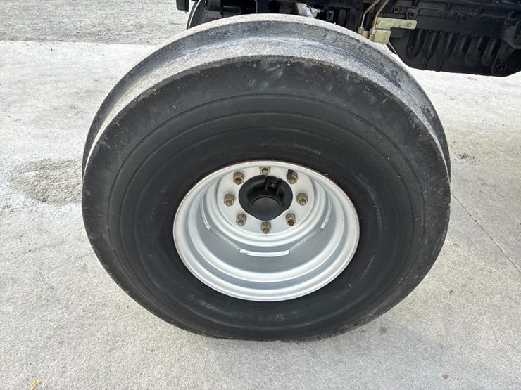 case-ih-mxu130-image-46