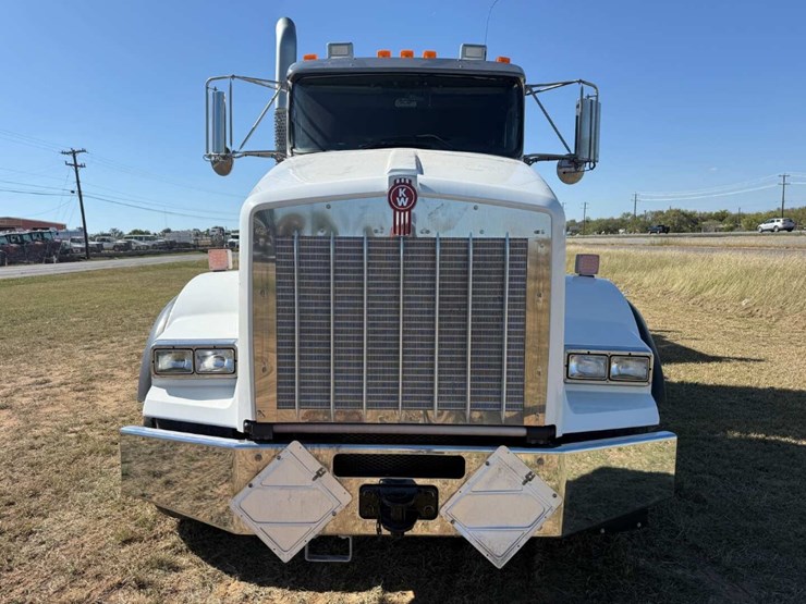 2018-kenworth-t800-image-2