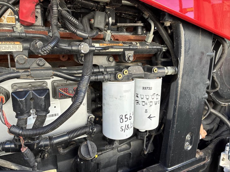 case-ih-magnum-305-image-40