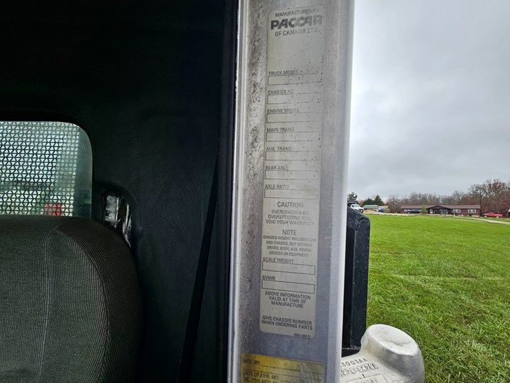 kenworth-t300-image-48