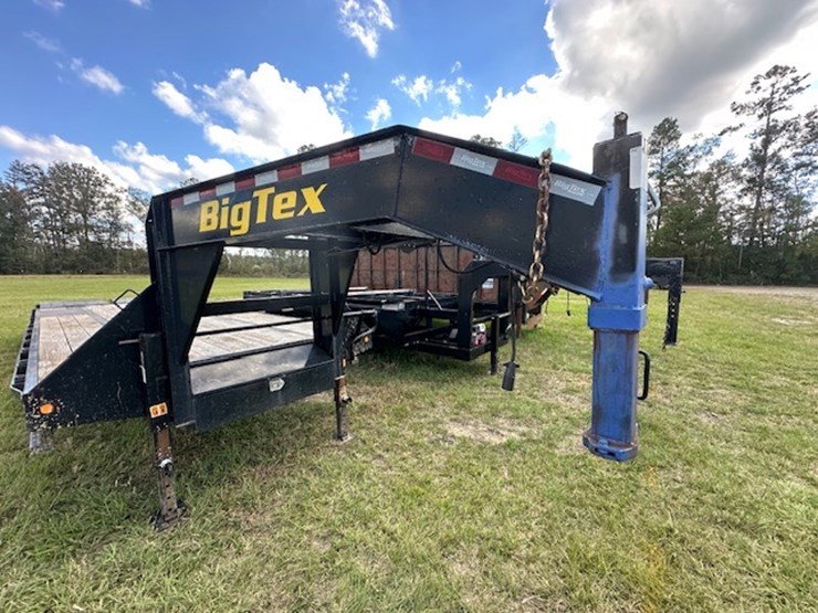 2023-big-tex-25'-gooseneck-image-21