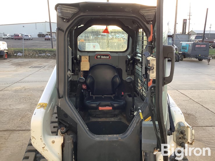 bobcat-t66-image-9