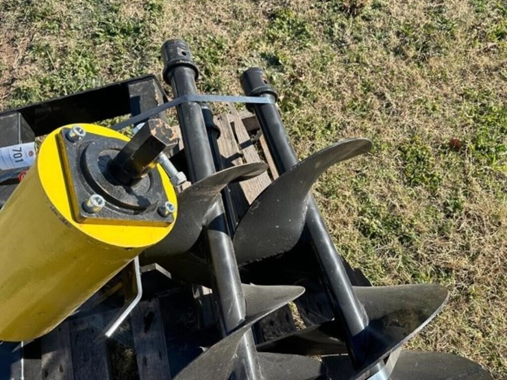 skid-steer-hydraulic-auger-image-9