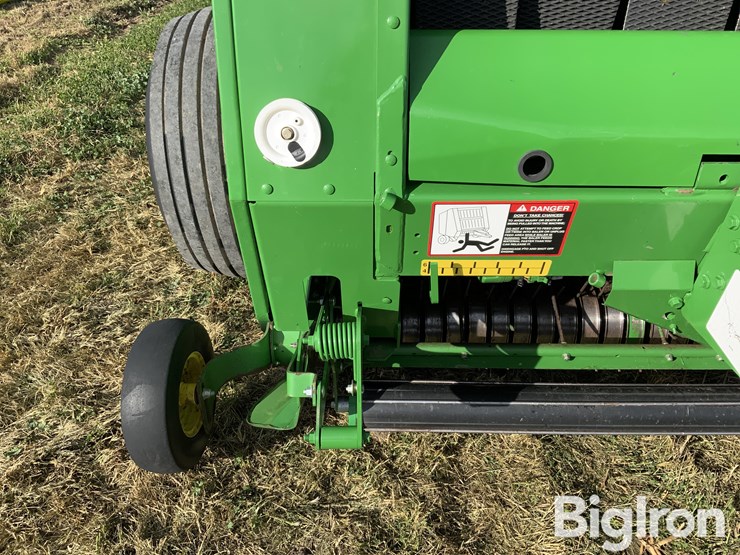 john-deere-568-image-17