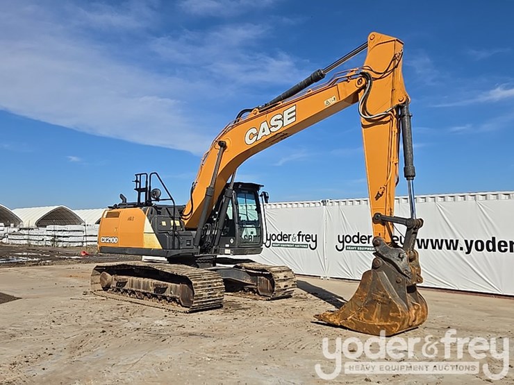 2021-case-cx210-lc-image-7