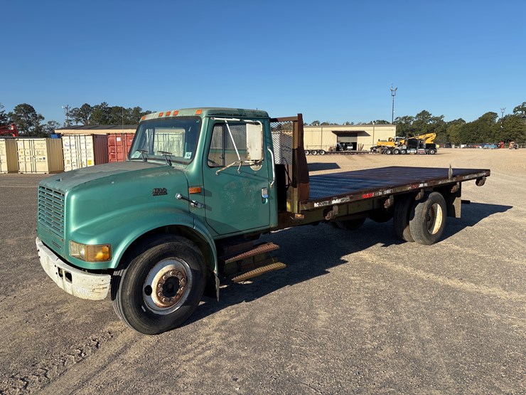 international-4700-image-2