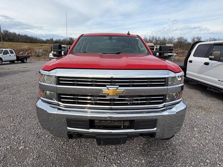 chevrolet-silverado-2500hd-image-2