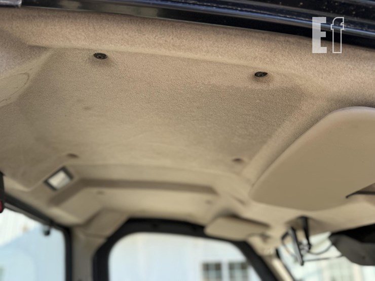 john-deere-gator-xuv-835r-image-13