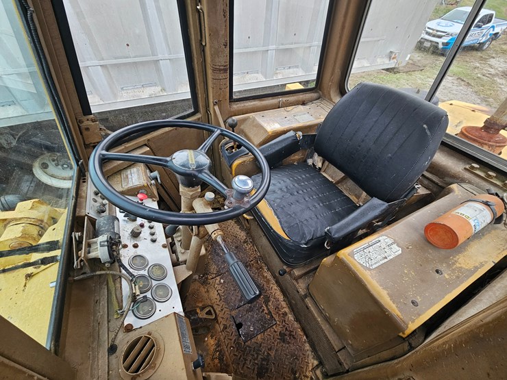 caterpillar-920-image-25