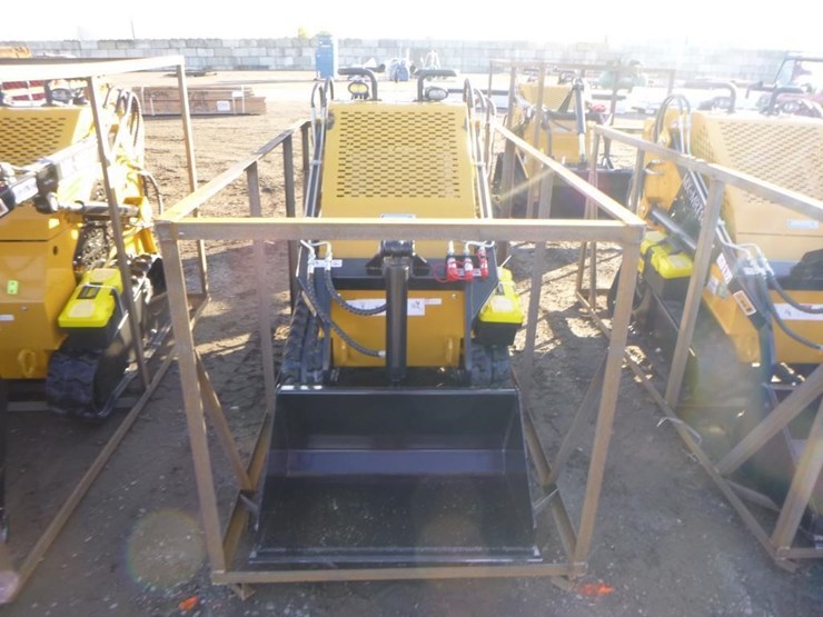 2025-agt-mx-mrt14-skid-steer-track-loader-image-5