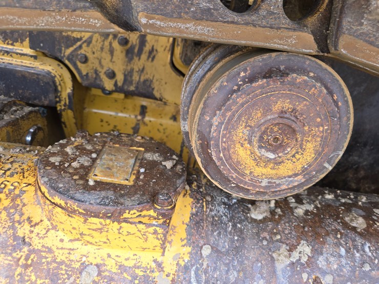 caterpillar-953d-image-80